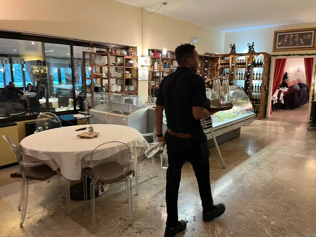 Hotel Sporting Brugherio 3*,  Italien